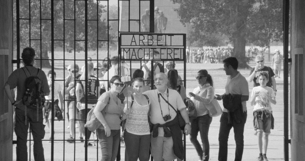 È possibile celebrare la memoria dell’Olocausto nell’epoca del turismo di&nbsp;massa?